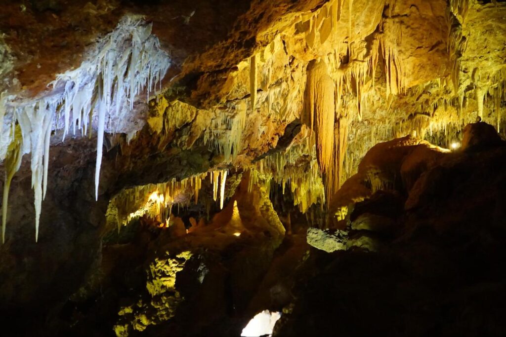 Ngilgi Cave